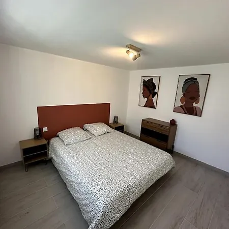 Petite Dependance A Picarrou Holiday home *